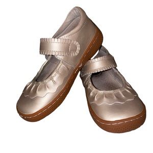 Livie & Luca Ruche Champagne